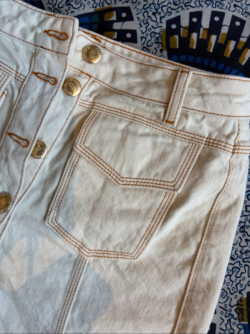 FARM Rio Cream Button-Front Mini Skirt with Contrast Stitching - Picture 5 of 11
